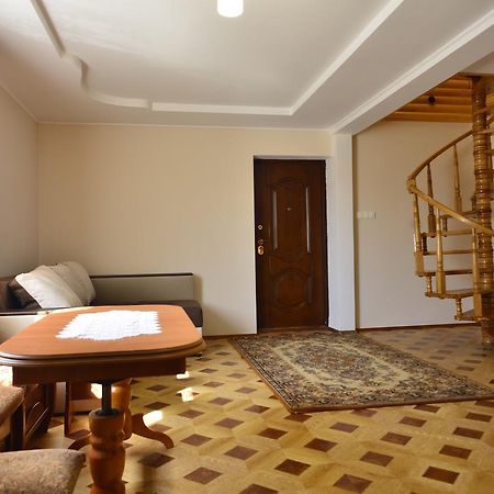 Хатина в Карпатах Villa Верховина Екстериор снимка